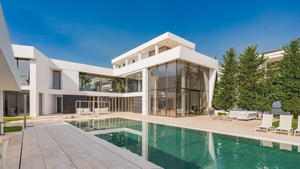 Detached Villa in Los Flamingos — photo 2 of 10