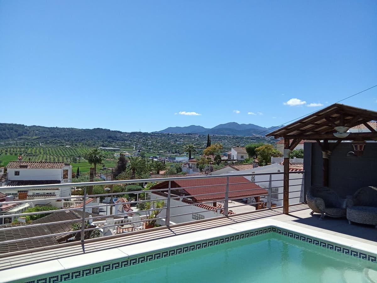 Detached Villa in Coín — photo 3 of 10