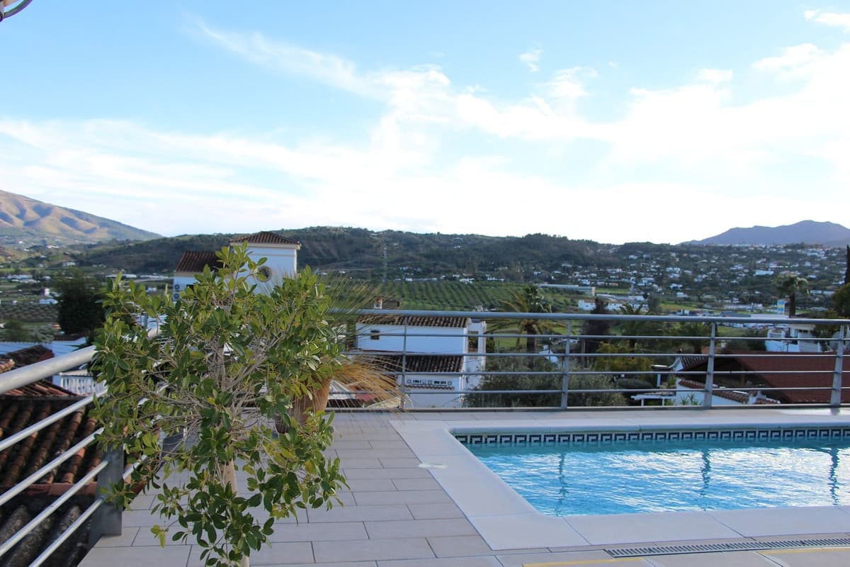 Detached Villa in Coín — photo 8 of 10