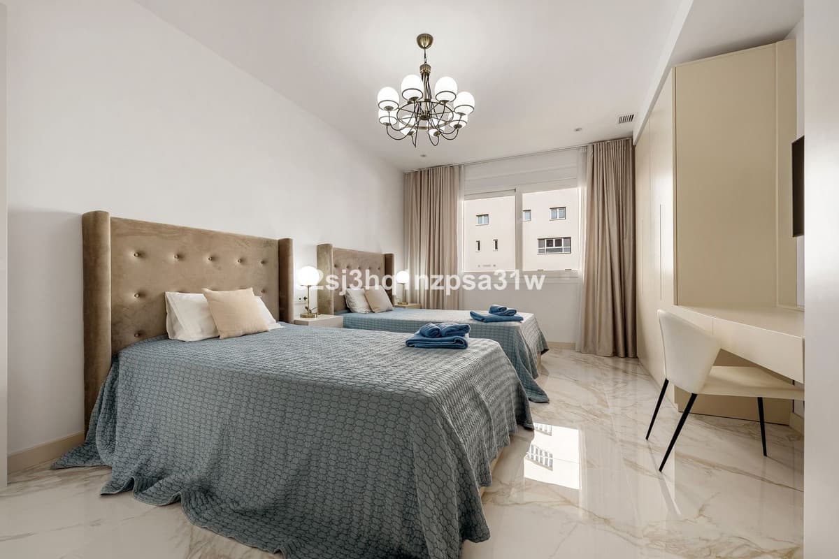 Middle Floor Apartment in Marbella — photo 8 of 10