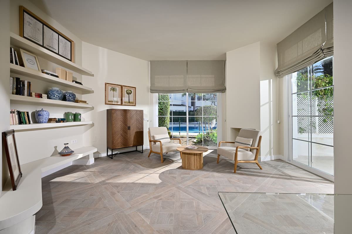 Ground Floor Apartment in Elviria — photo 2 of 10