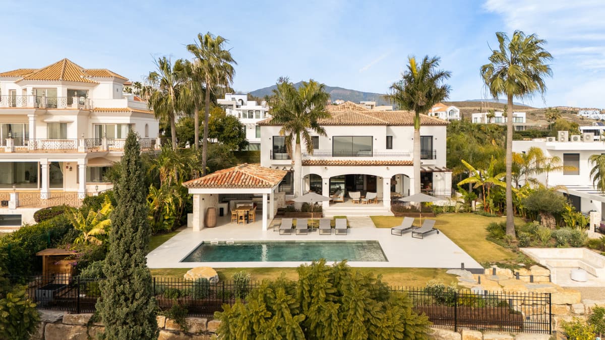 Detached Villa in Los Flamingos — photo 2 of 10