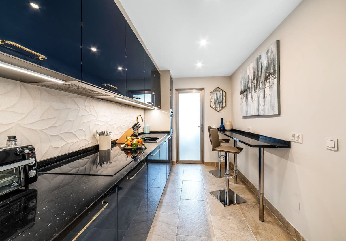 Middle Floor Apartment in Puerto Banús — photo 2 of 10