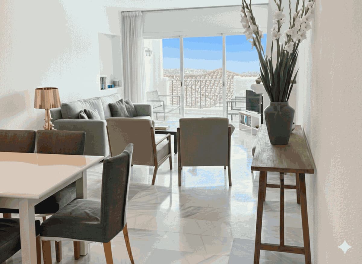 Middle Floor Apartment in Los Almendros — photo 3 of 10