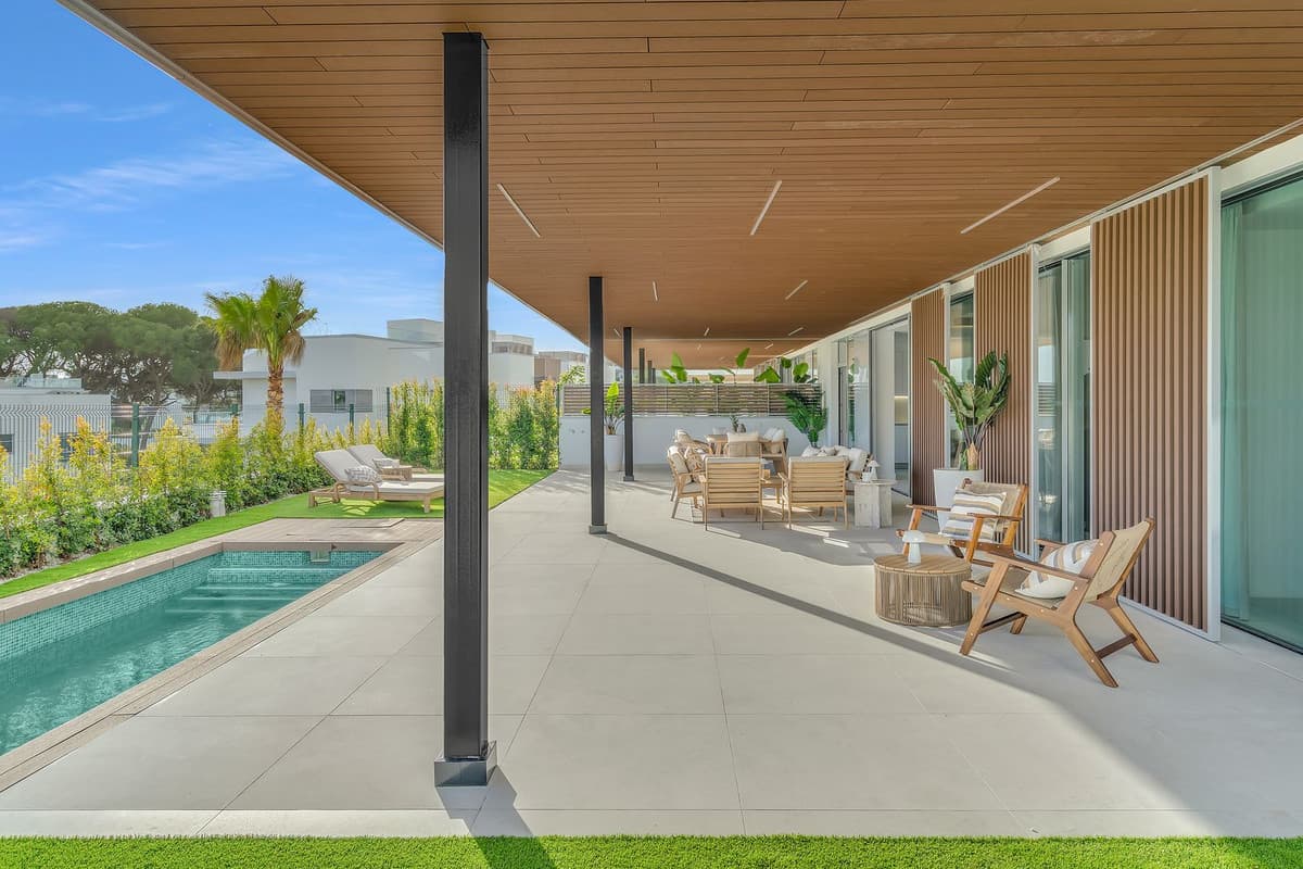 Ground Floor Apartment in Marbella — photo 9 of 10