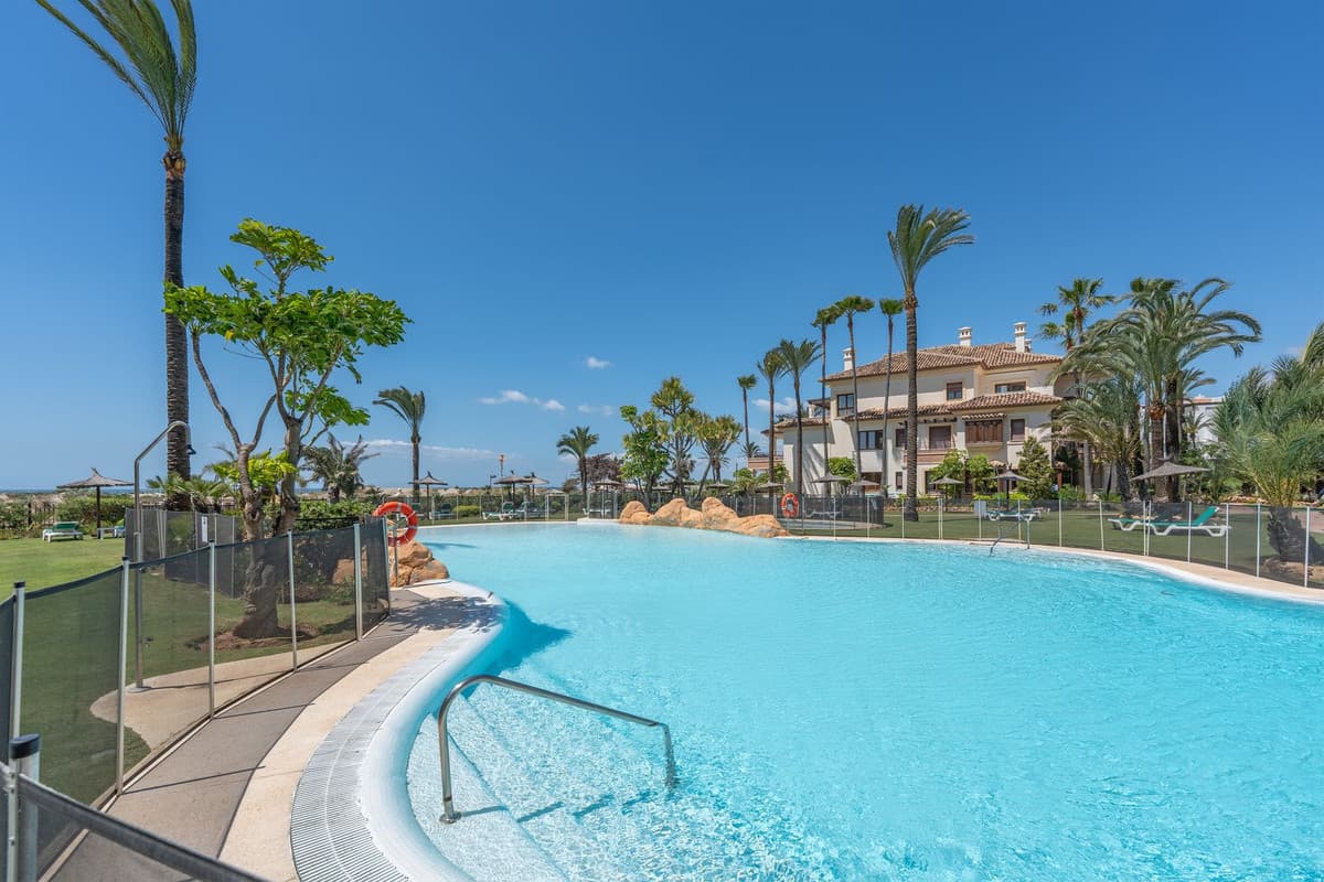 Ground Floor Apartment in Los Monteros — photo 2 of 10