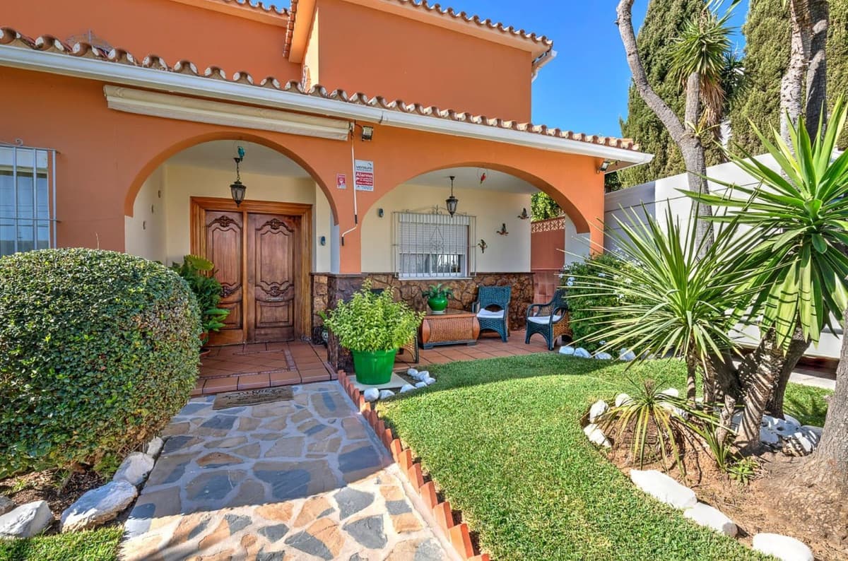 Detached Villa in Mijas — photo 1 of 10