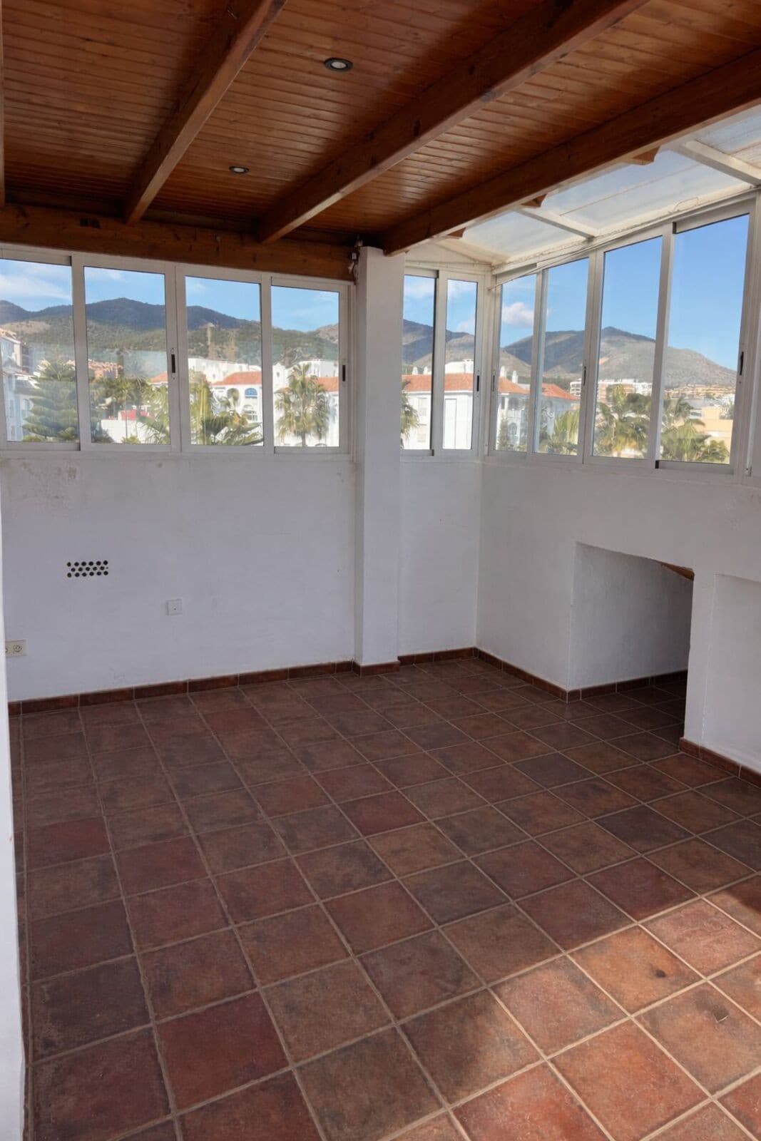 Penthouse in El Pinillo — photo 8 of 10