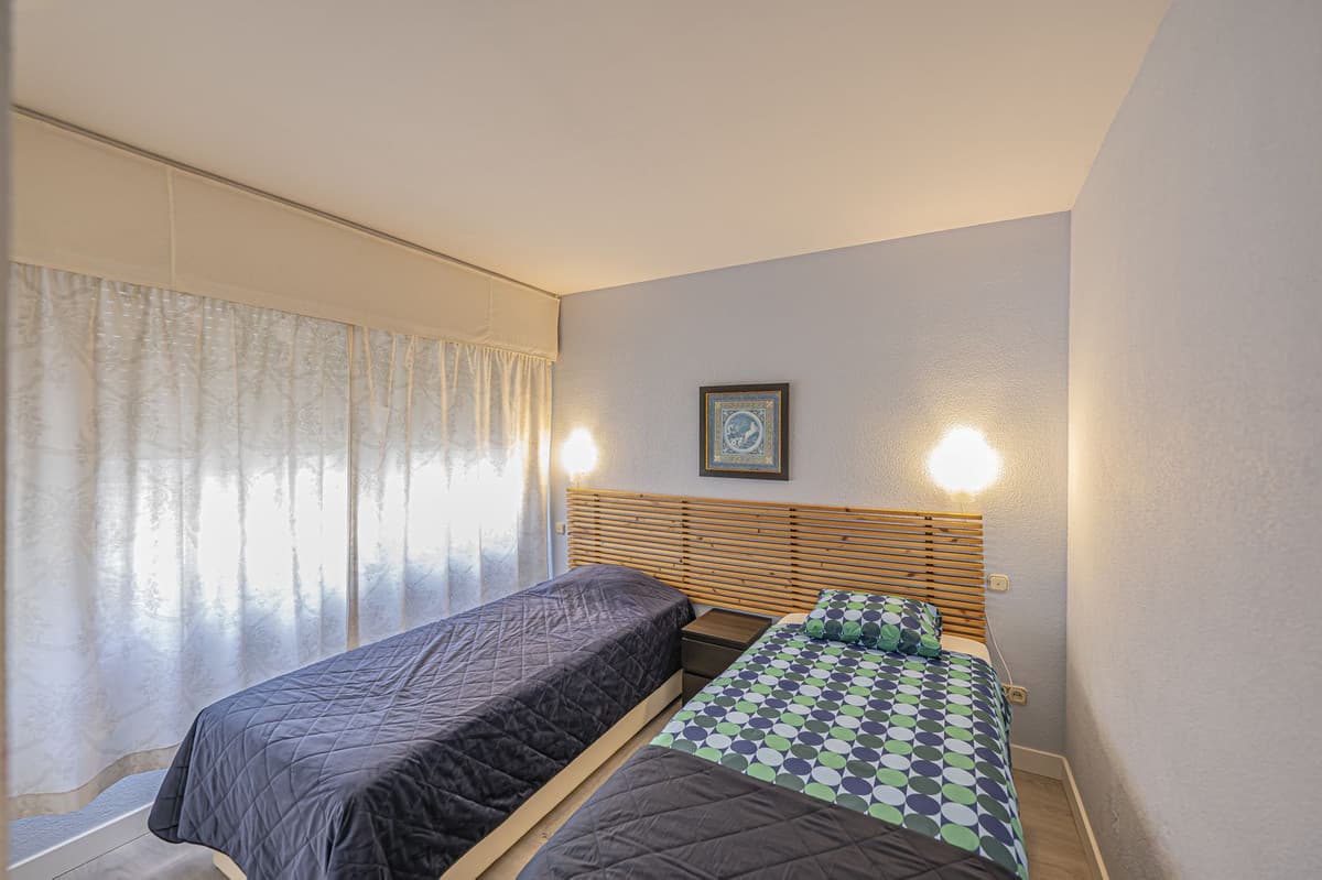 Middle Floor Apartment in Estepona — photo 8 of 10