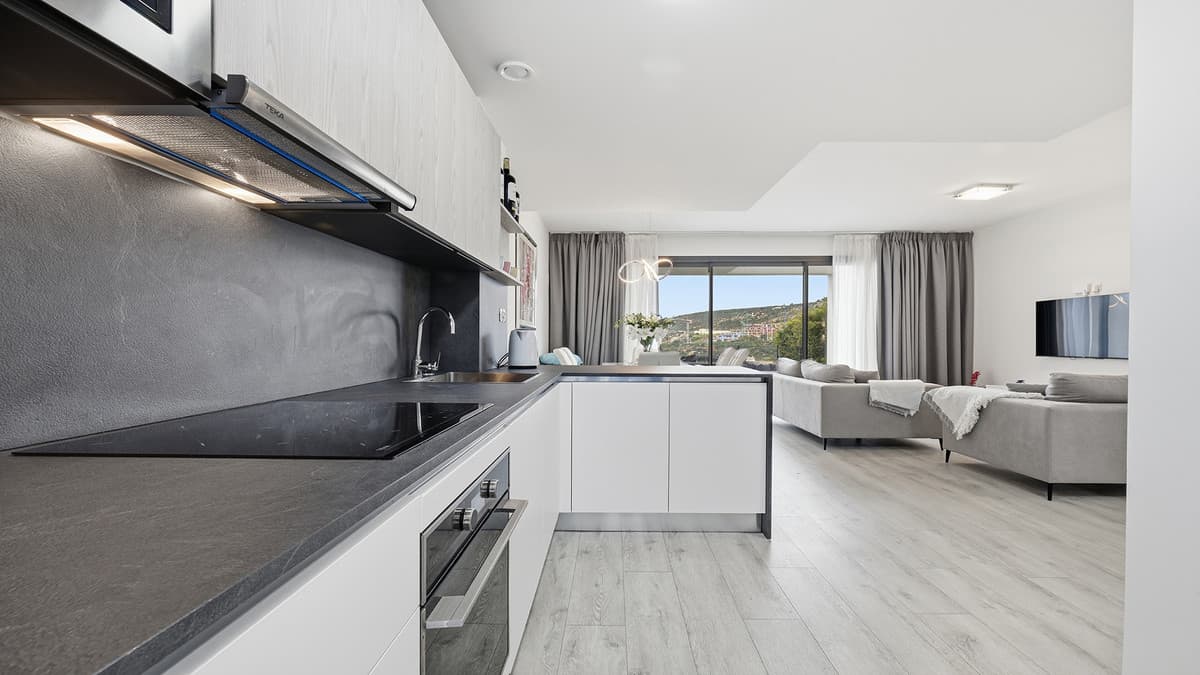Townhouse in Manilva — photo 2 of 10