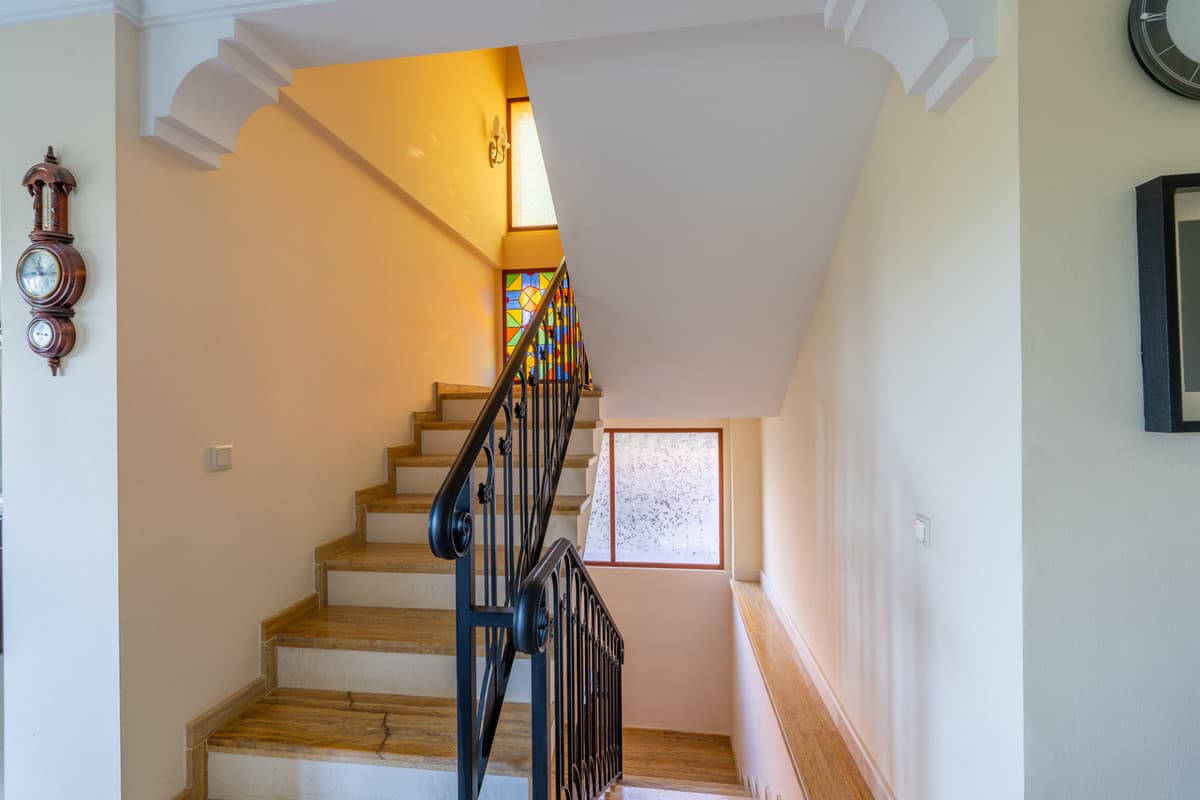 Detached Villa in Benahavís — photo 3 of 10
