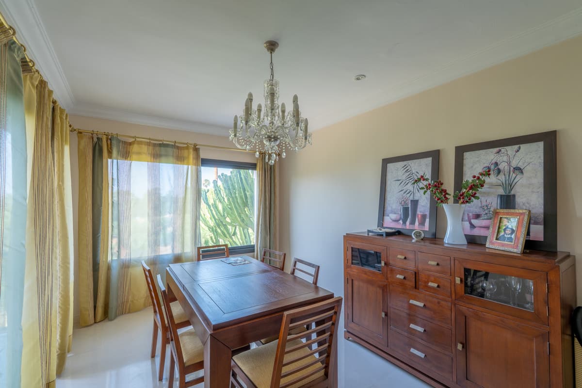 Detached Villa in Benahavís — photo 9 of 10