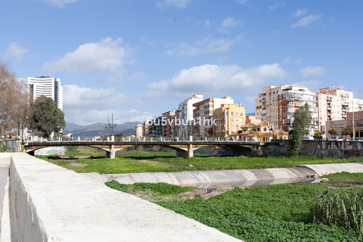 Townhouse in Málaga — photo 4 of 10