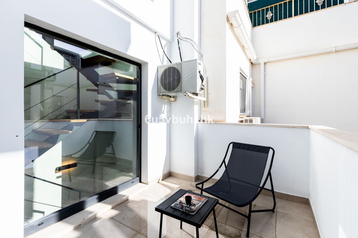 Townhouse in Málaga — photo 6 of 10