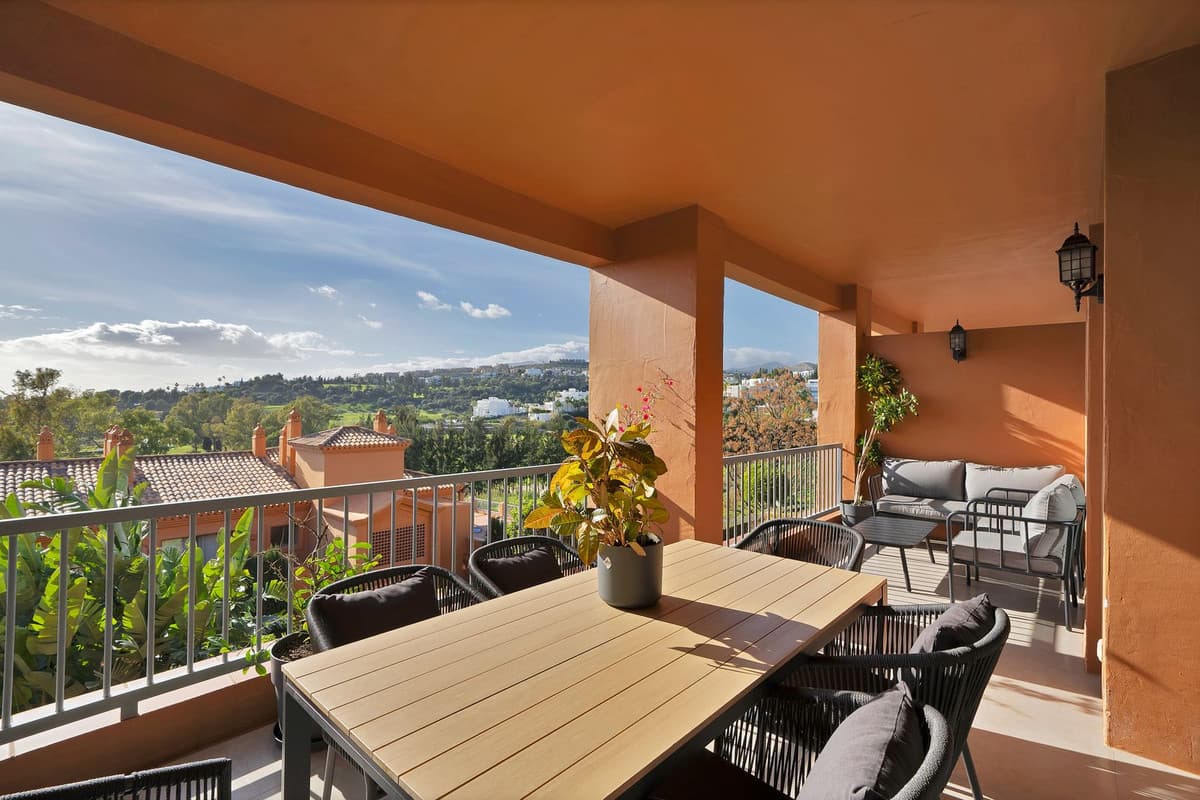 Middle Floor Apartment in Atalaya — photo 1 of 10
