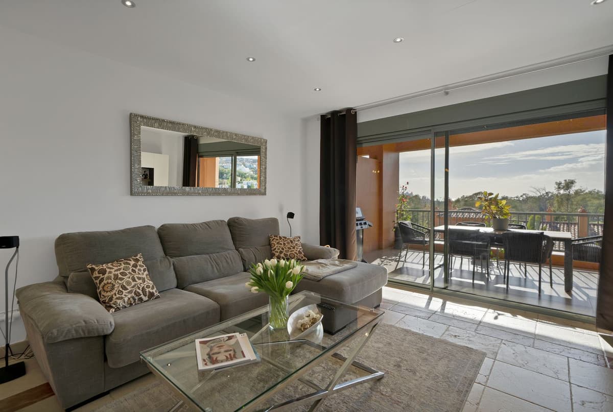 Middle Floor Apartment in Atalaya — photo 3 of 10