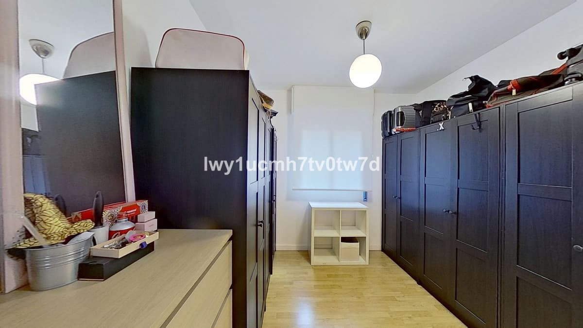 Middle Floor Apartment in Málaga Centro — photo 5 of 10