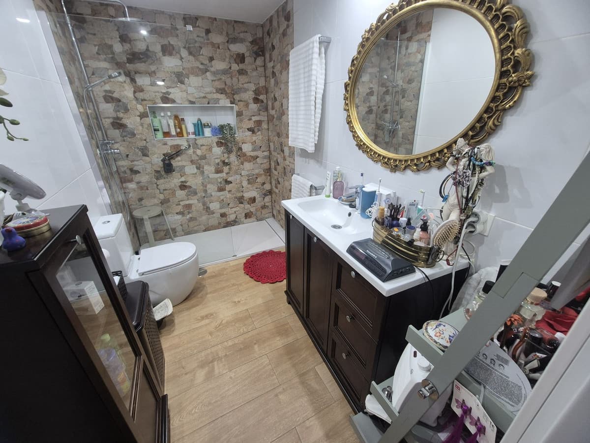 Middle Floor Apartment in Marbella — photo 5 of 10