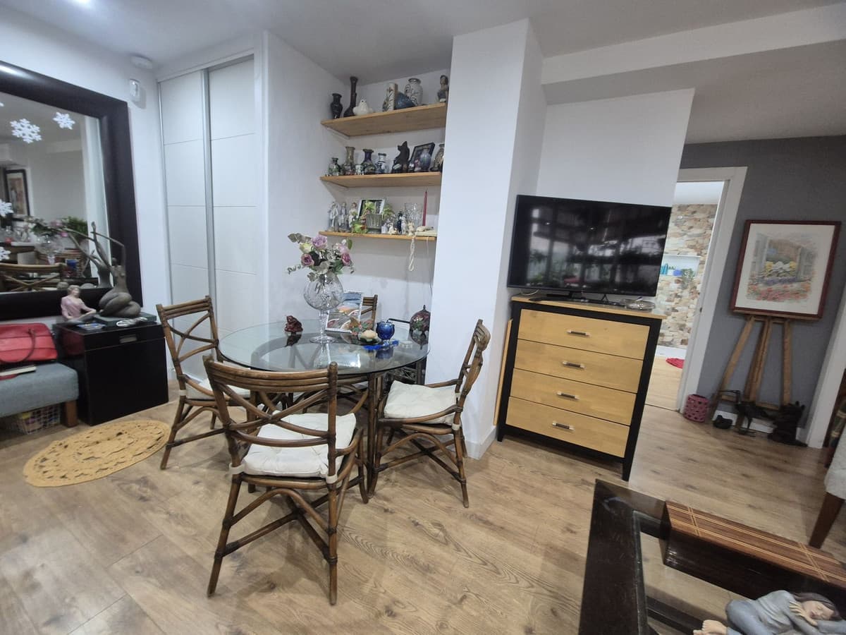 Middle Floor Apartment in Marbella — photo 8 of 10