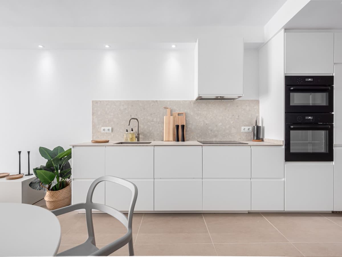 Middle Floor Apartment in Nueva Andalucía — photo 4 of 10