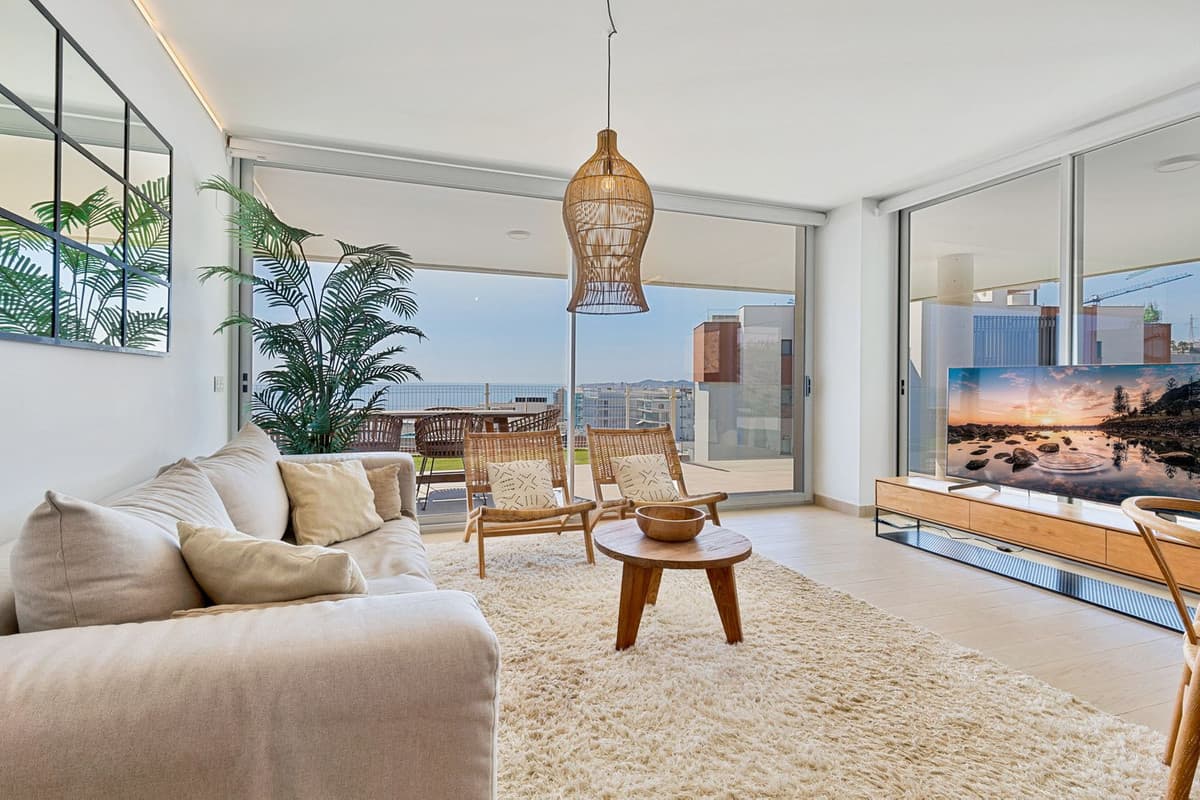 Middle Floor Apartment in Fuengirola — photo 1 of 10