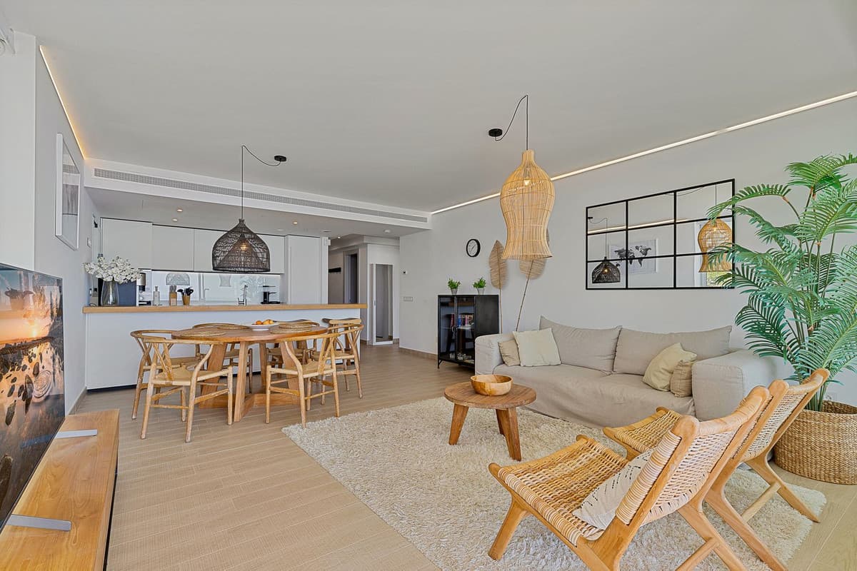 Middle Floor Apartment in Fuengirola — photo 7 of 10