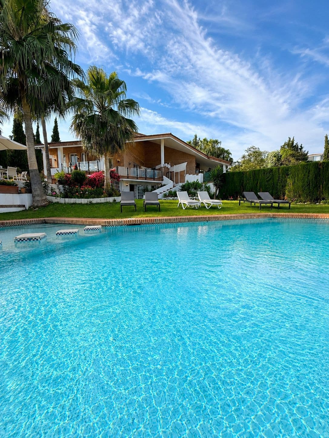 Detached Villa in El Paraiso — photo 5 of 10