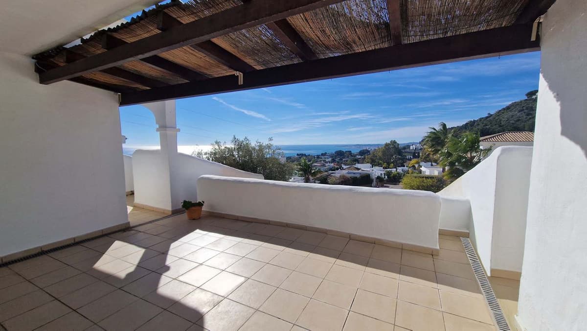 Middle Floor Apartment in Benalmadena Costa — photo 1 of 10