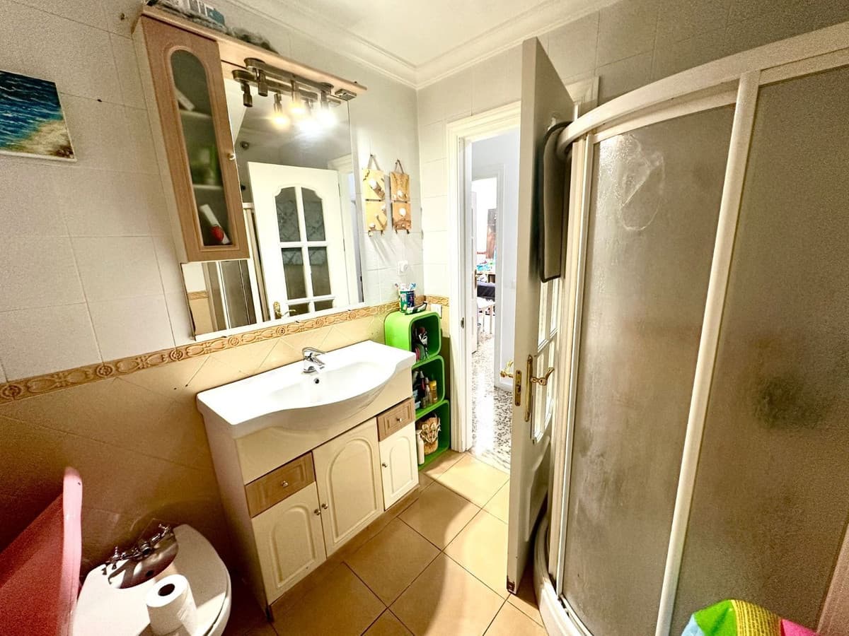 Ground Floor Apartment in Estepona — photo 6 of 10