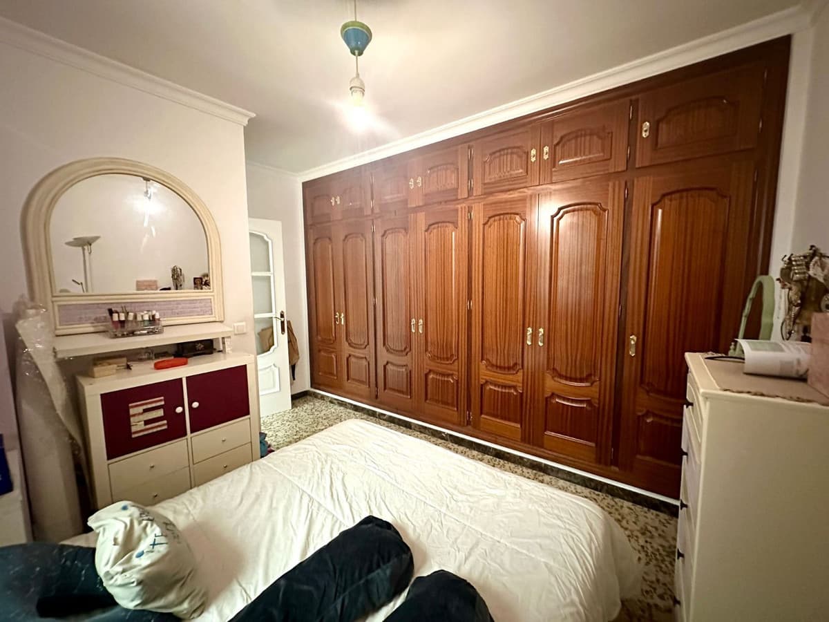 Ground Floor Apartment in Estepona — photo 10 of 10