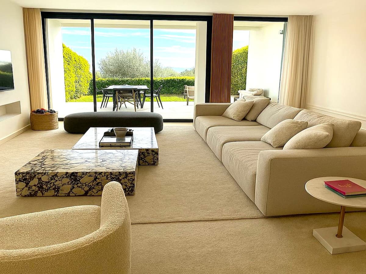 Townhouse in La Quinta — photo 3 of 10