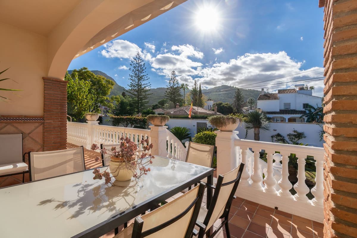 Detached Villa in Alhaurín de la Torre — photo 8 of 10