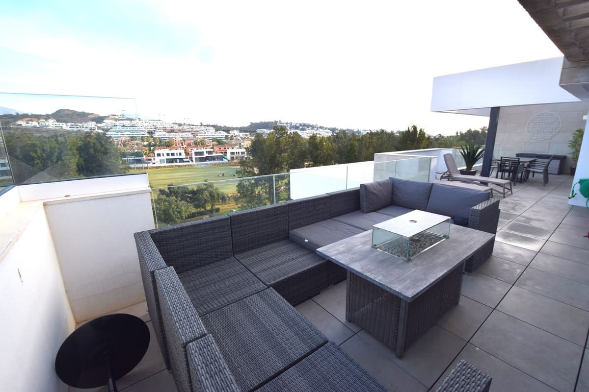 Middle Floor Apartment in La Cala de Mijas — photo 4 of 10