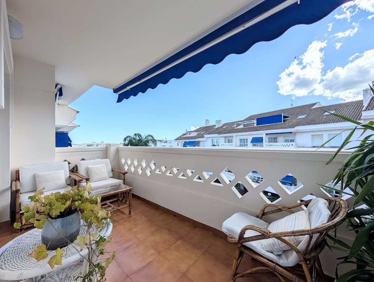 Penthouse Duplex in San Pedro de Alcántara — photo 5 of 10