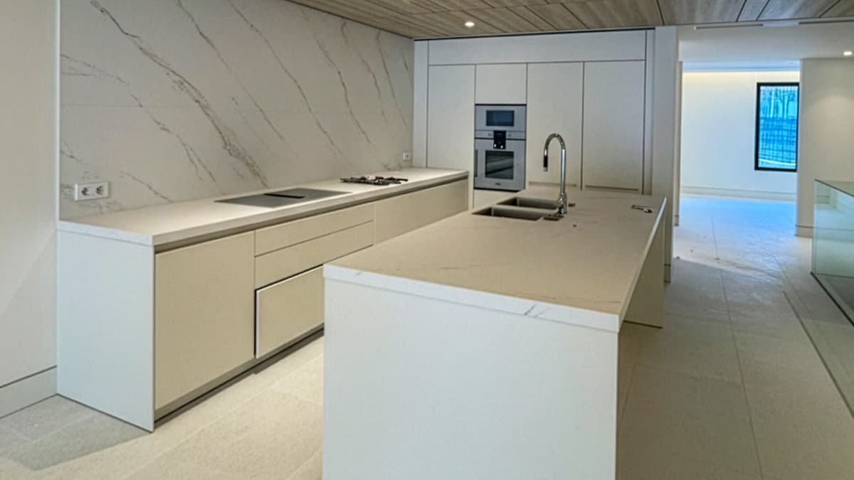 Ground Floor Apartment in The Golden Mile — photo 3 of 10