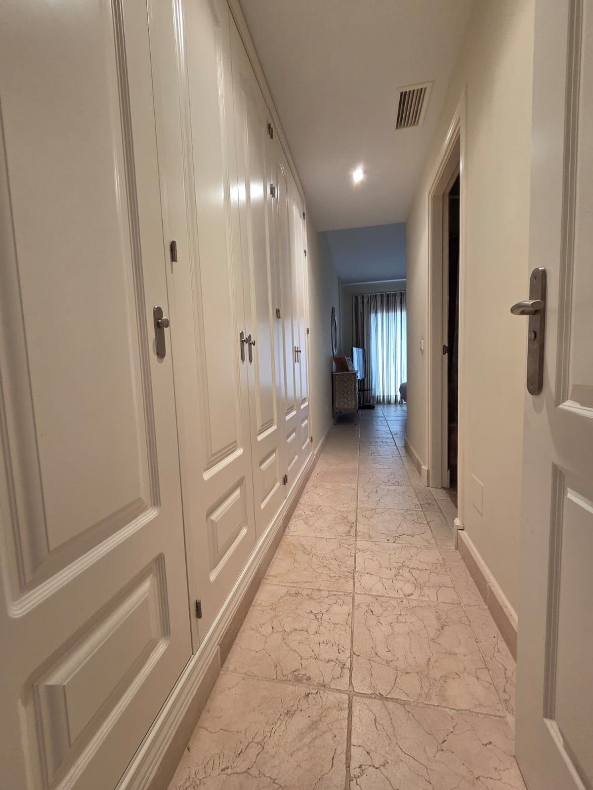 Ground Floor Apartment in Estepona — photo 10 of 10