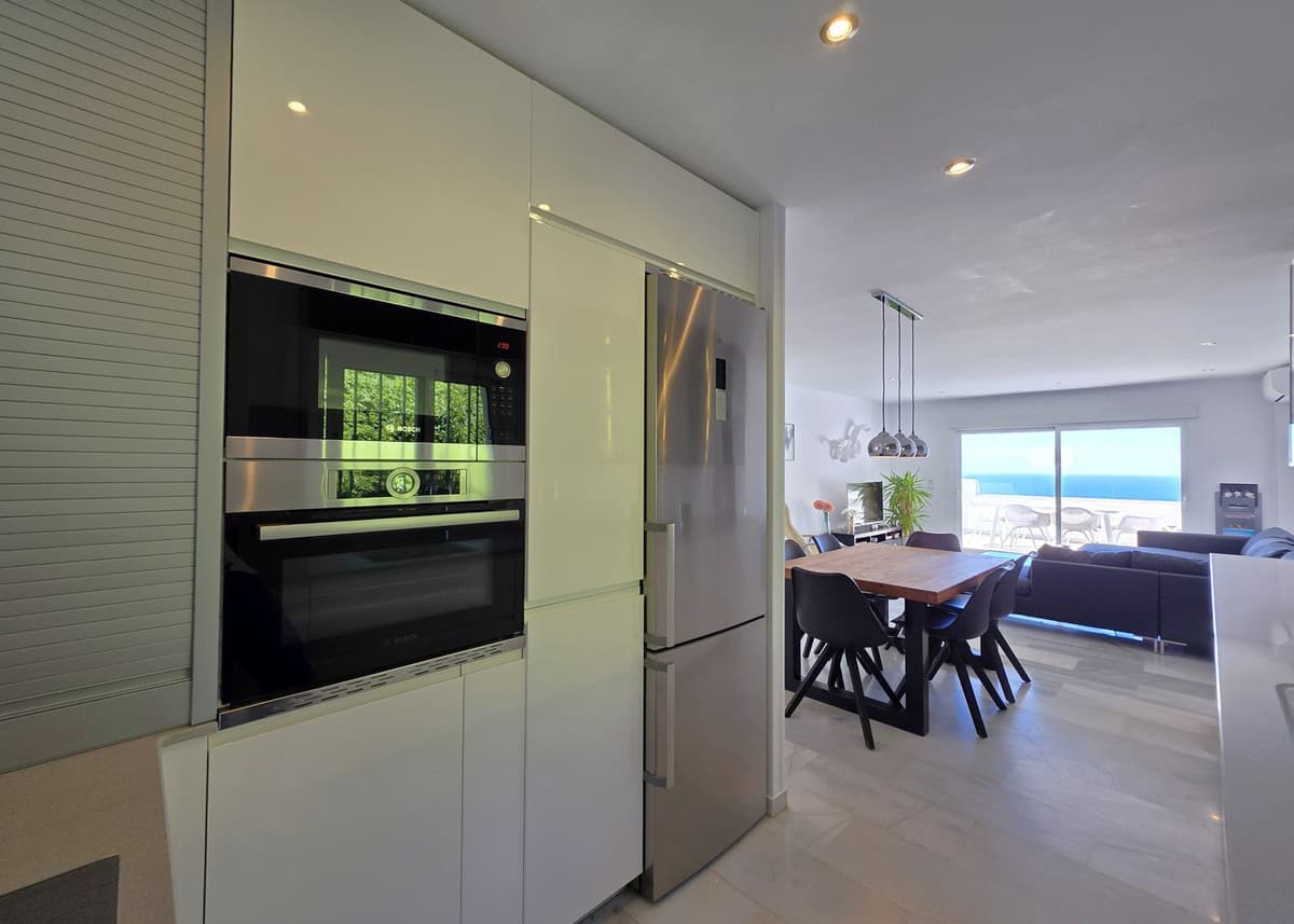 Middle Floor Apartment in La Mairena — photo 5 of 10