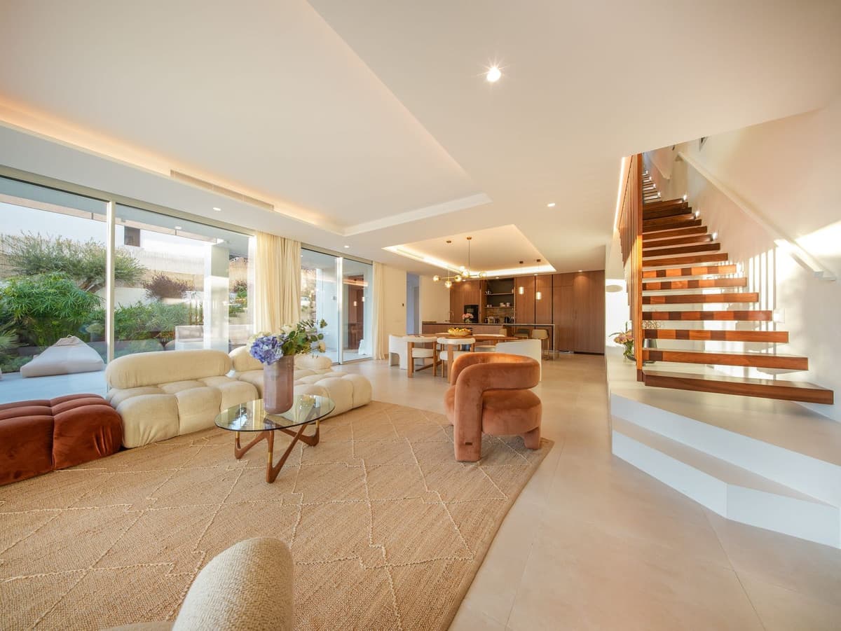 Detached Villa in Elviria — photo 3 of 10
