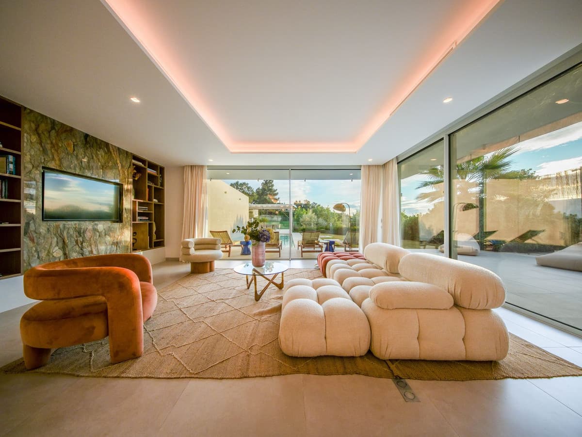 Detached Villa in Elviria — photo 4 of 10