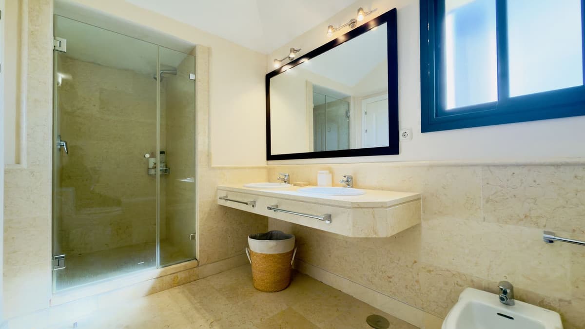 Penthouse Duplex in Benahavís — photo 5 of 10