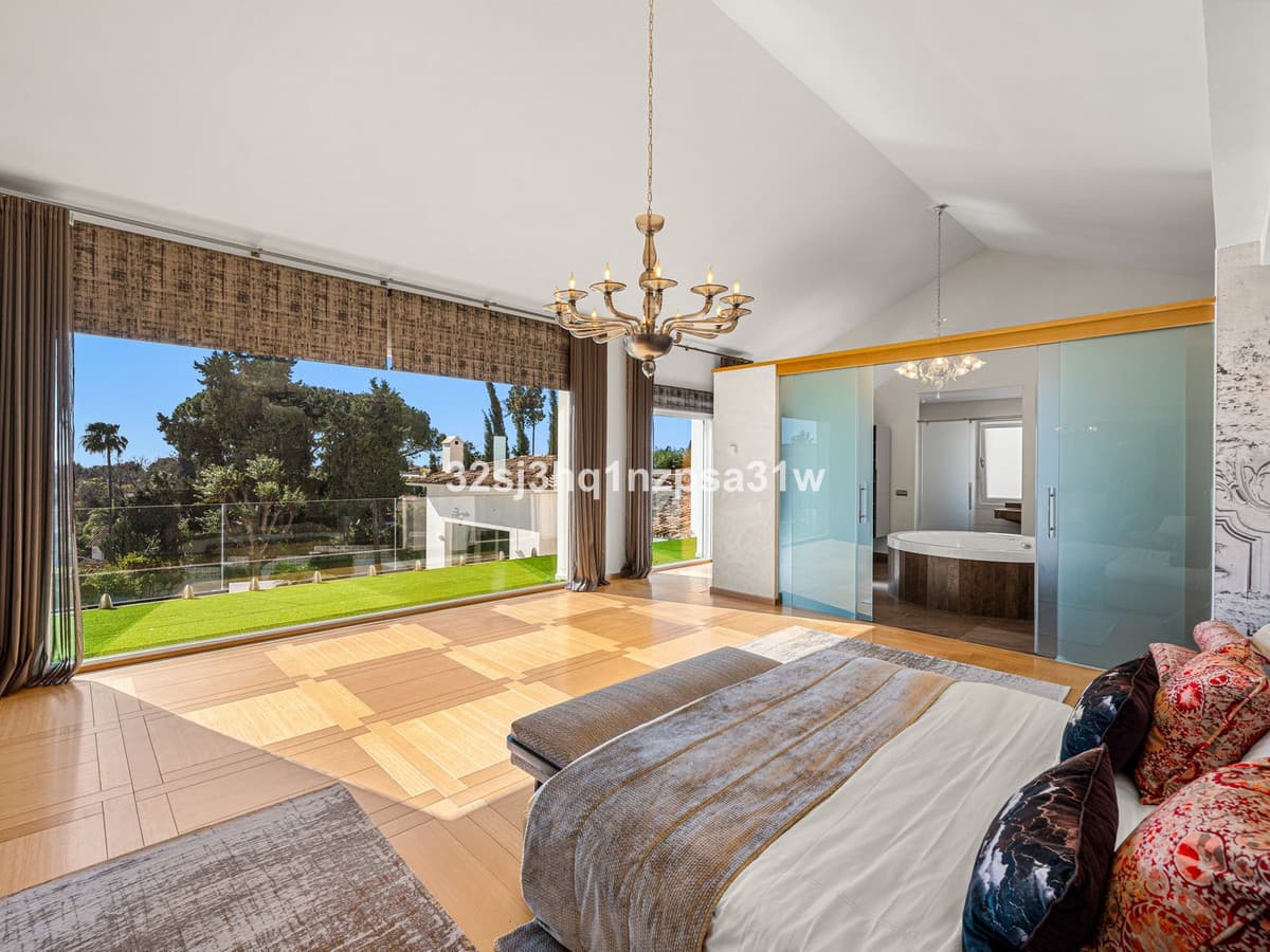 Detached Villa in Guadalmina Alta — photo 8 of 10