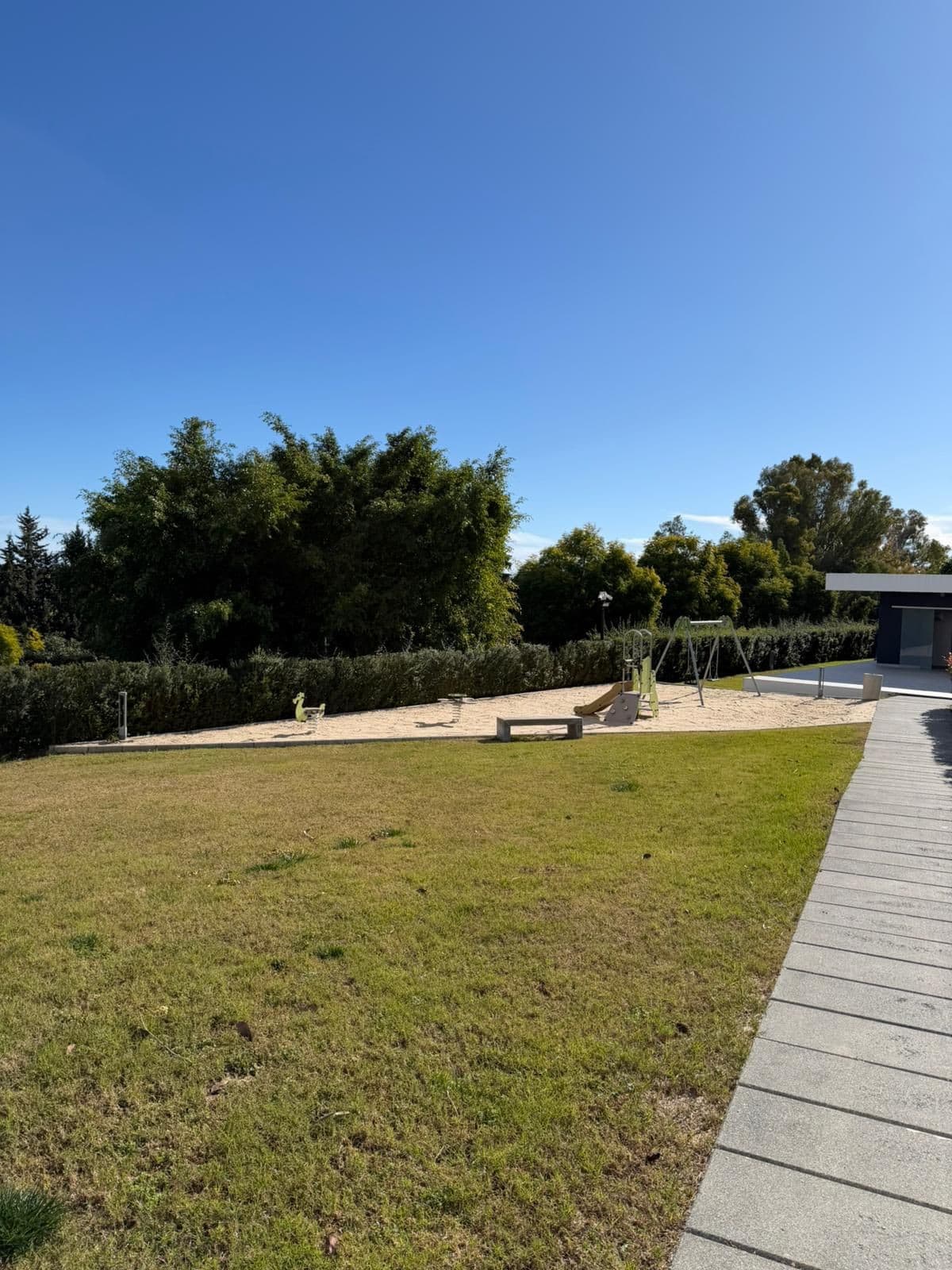 Ground Floor Apartment in Estepona — photo 7 of 10