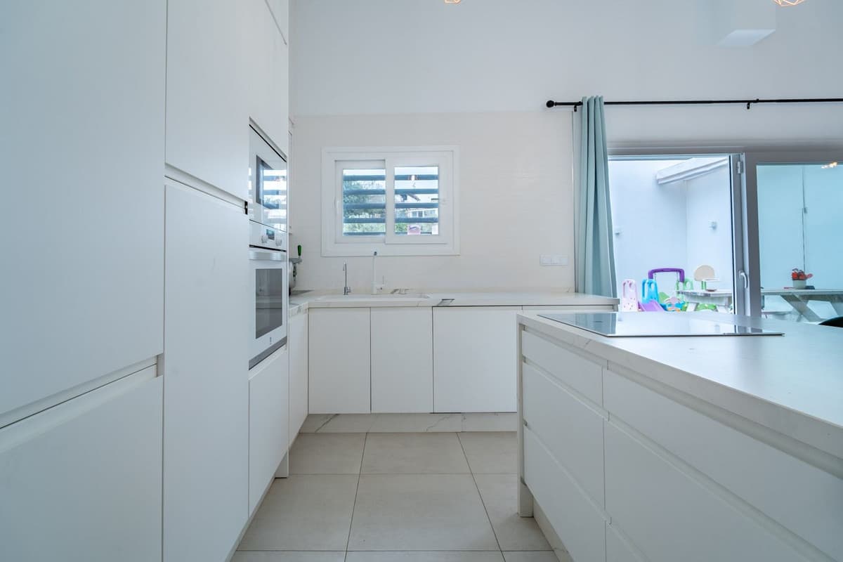 Detached Villa in El Candado — photo 7 of 10