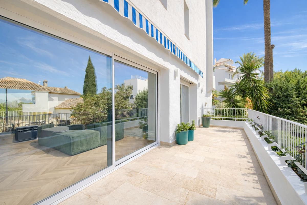 Duplex in Marbella — photo 3 of 10