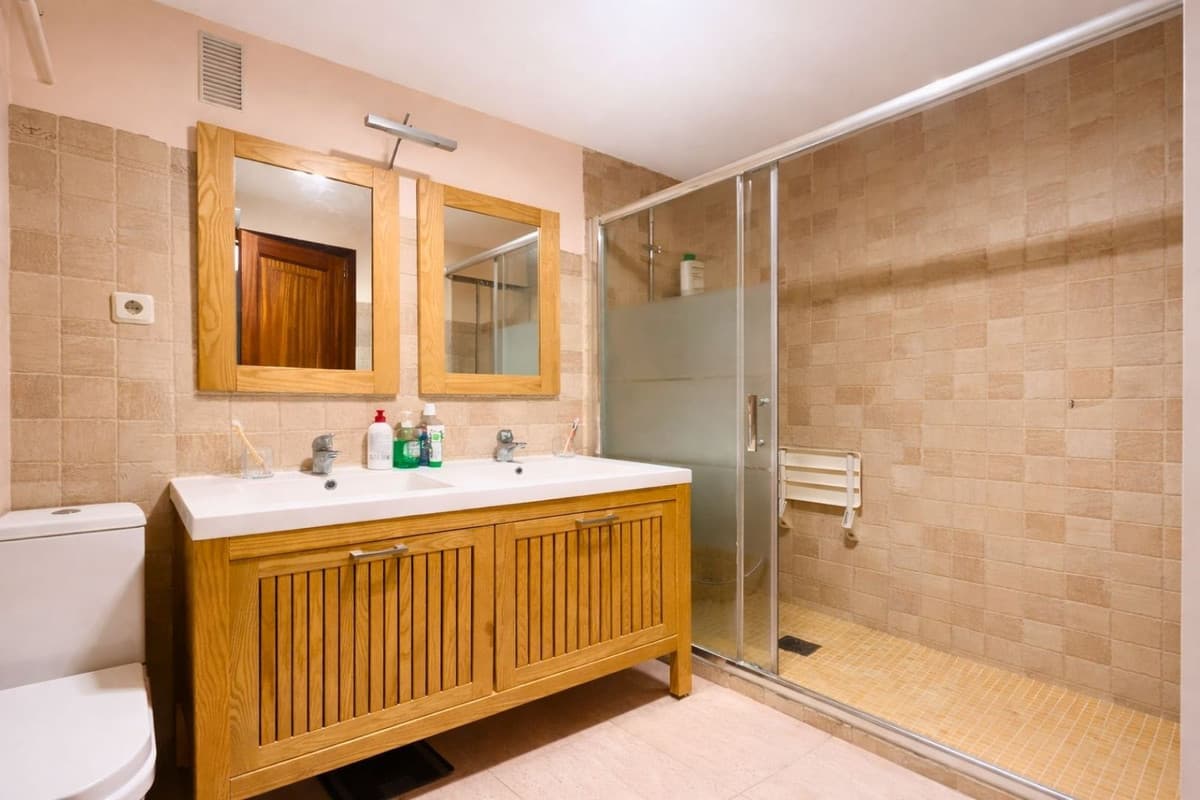 Middle Floor Apartment in Marbella — photo 2 of 10