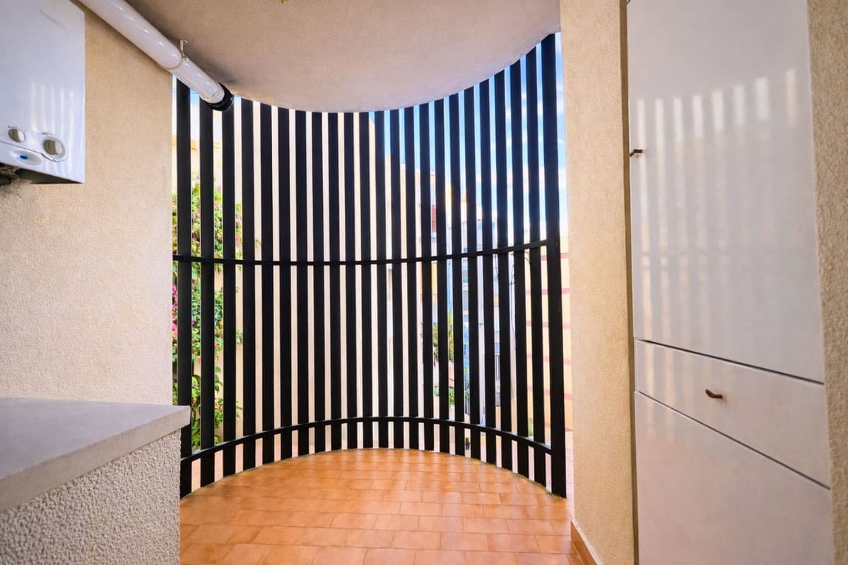 Middle Floor Apartment in Marbella — photo 8 of 10