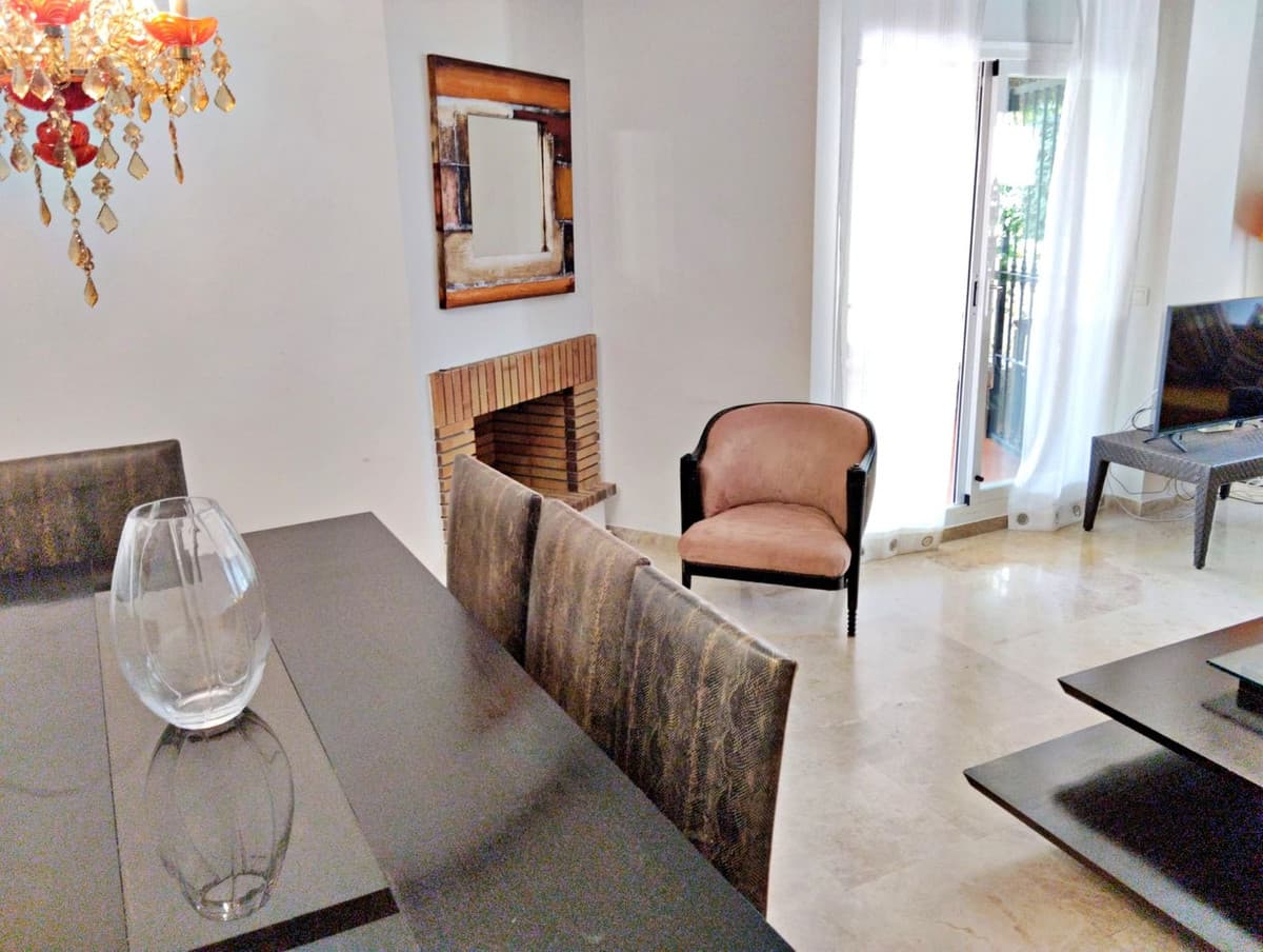 Ground Floor Apartment in Nueva Andalucía — photo 9 of 10