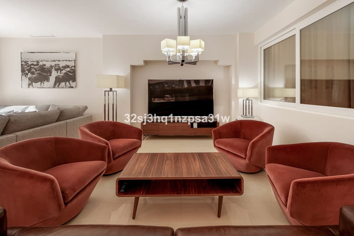 Ground Floor Apartment in Marbella — photo 6 of 10