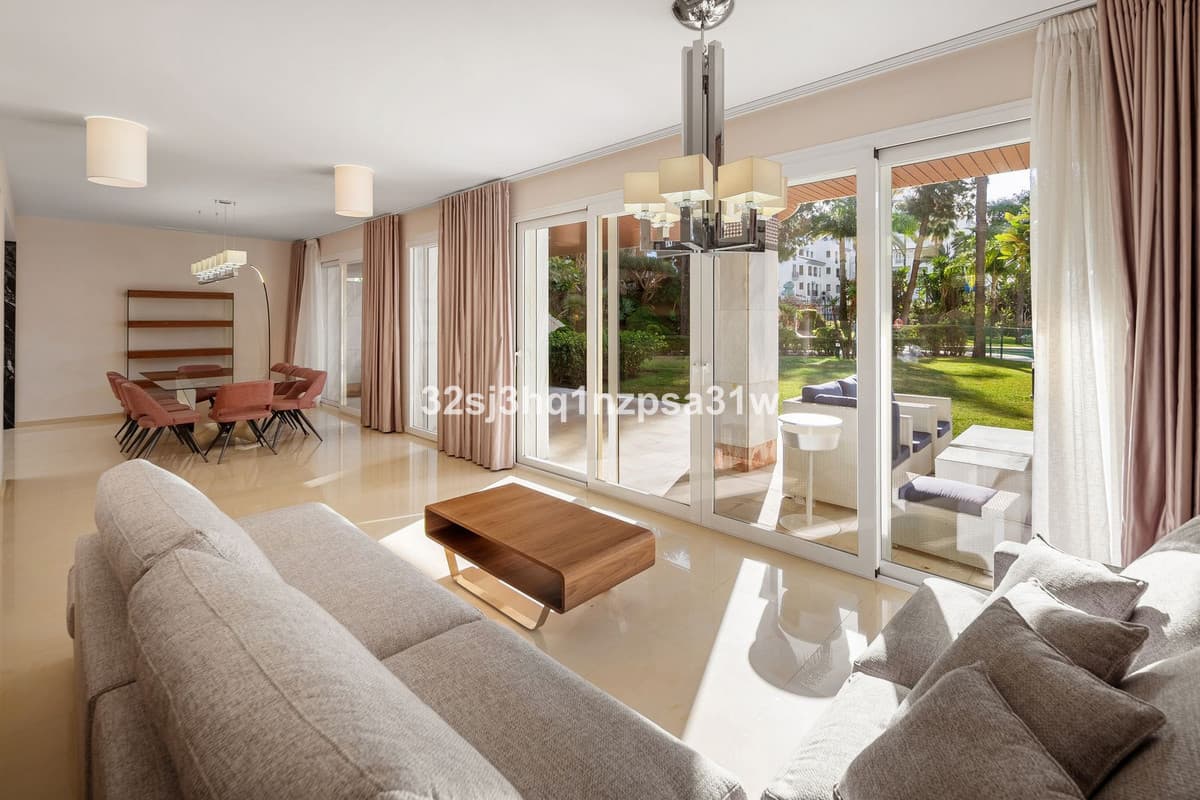 Ground Floor Apartment in Marbella — photo 8 of 10