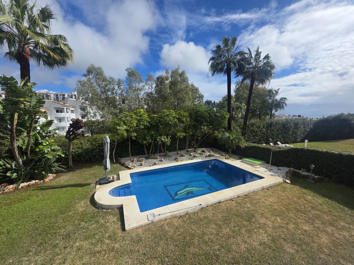 Detached Villa in Calahonda — photo 2 of 10